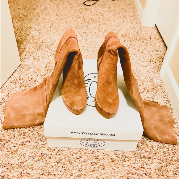 Steve Madden thigh high suede boots - Picture 4 of 5